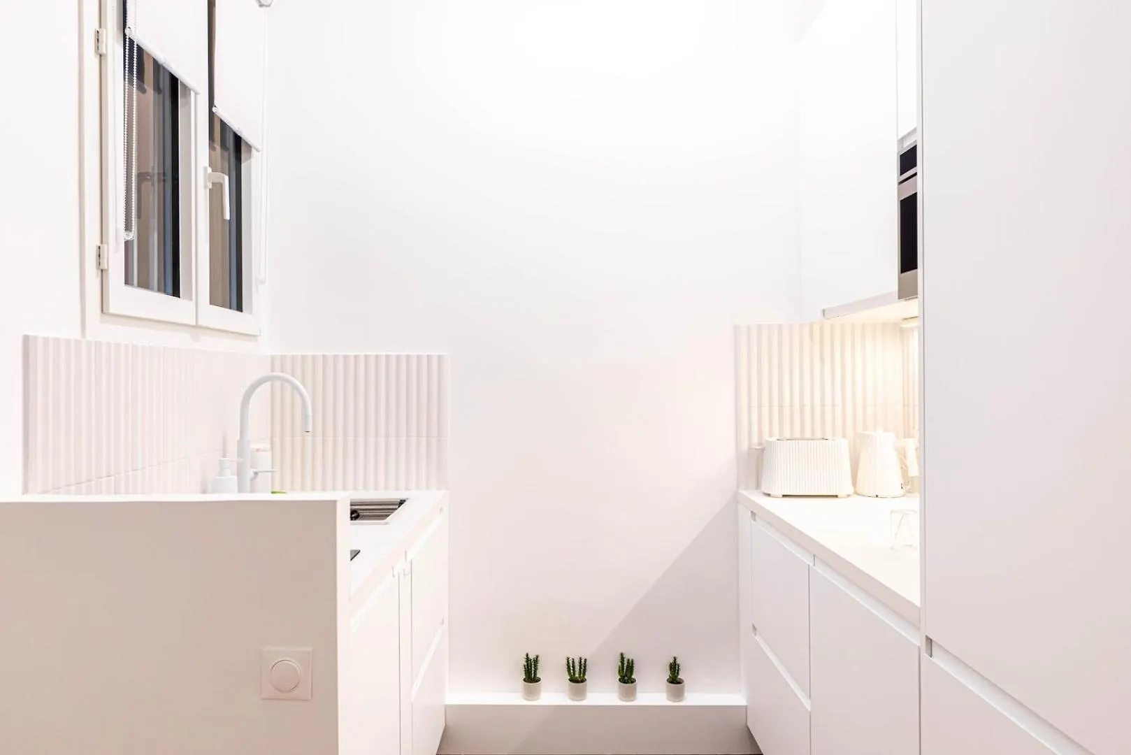 Apartment Guestready: Designer In The Heart Of Marais