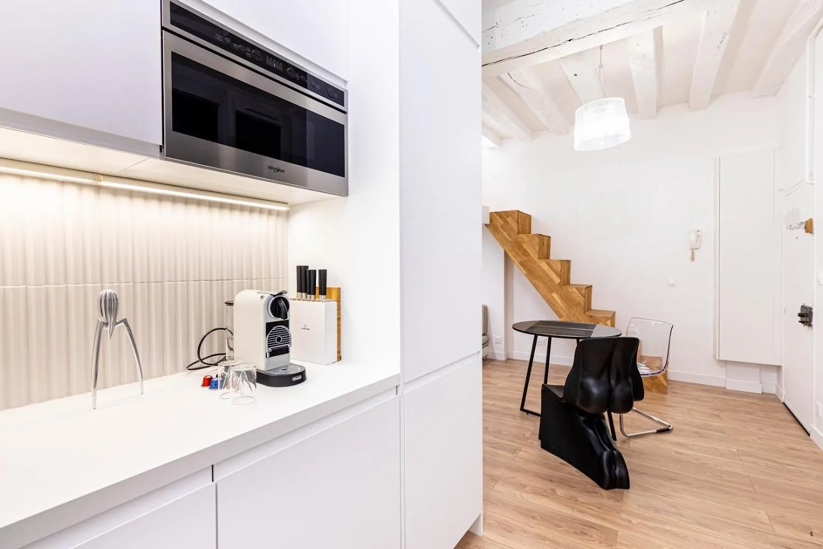 Guestready: Designer In The Heart Of Marais Apartment